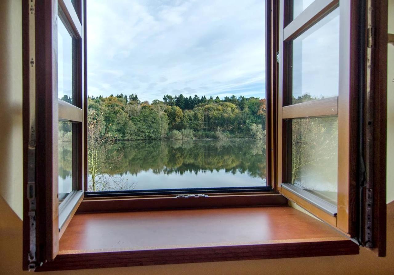 Hotel Štiřínská stodola u Prahy Kamenice Exterior foto